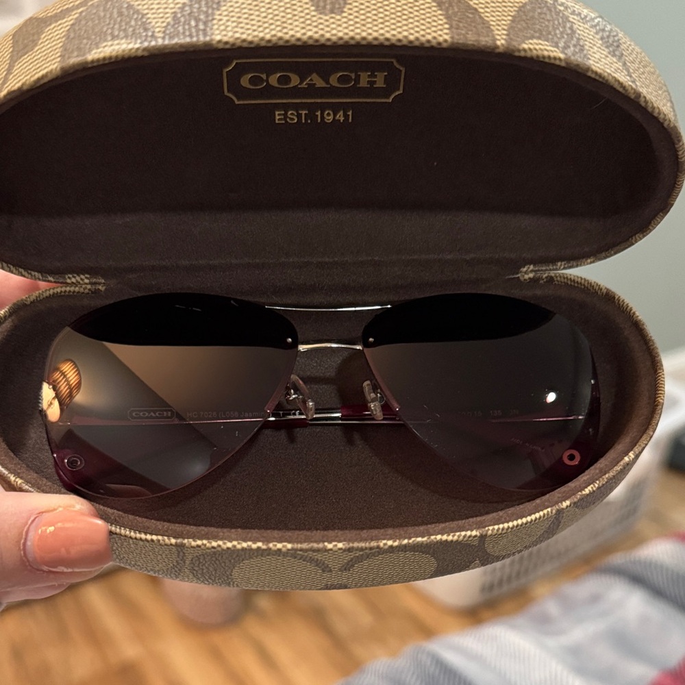 Coach Women's Sunglasses with Brown and Gold Case